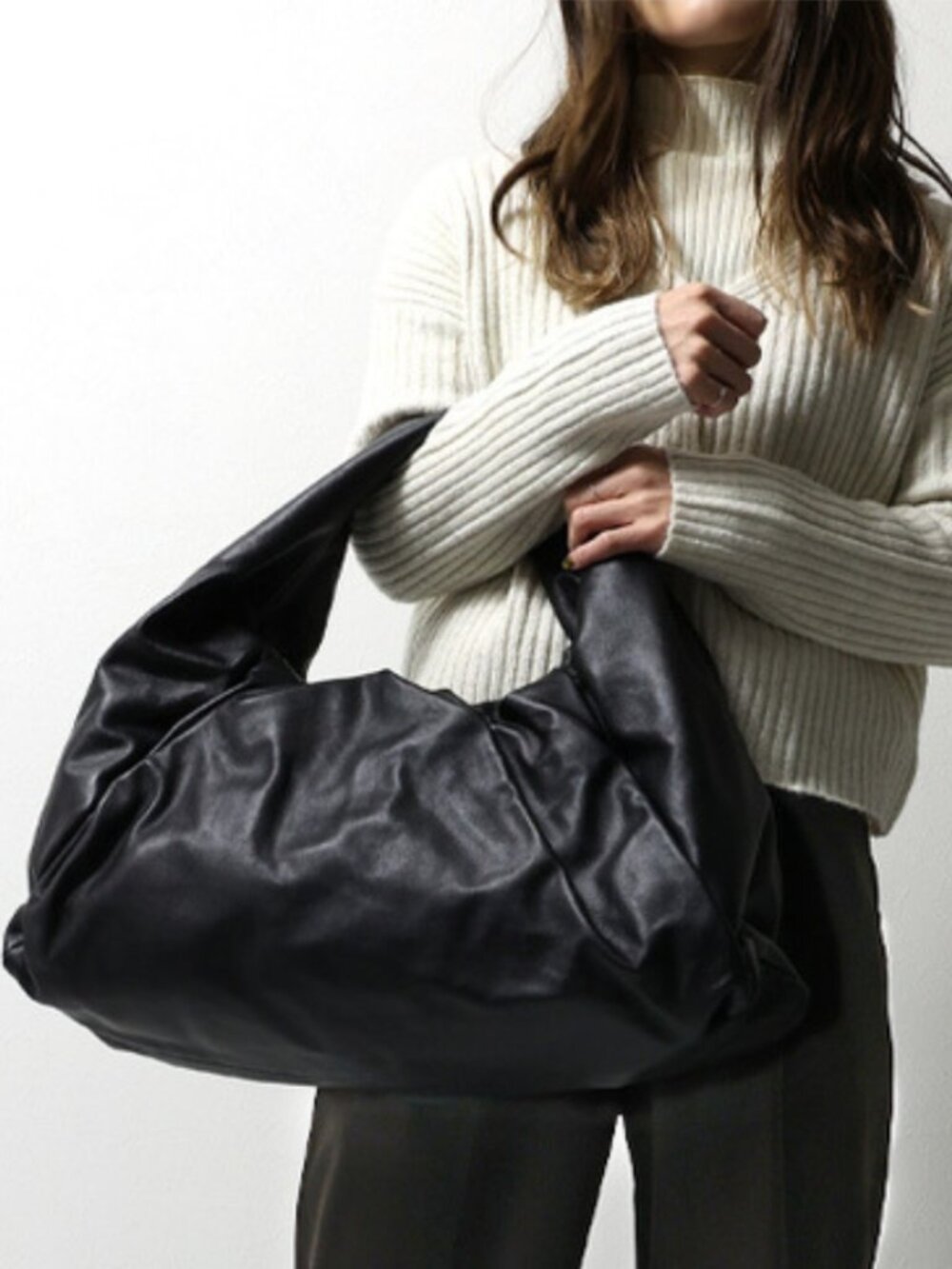 Bottega Veneta Large Hobo "EUC"